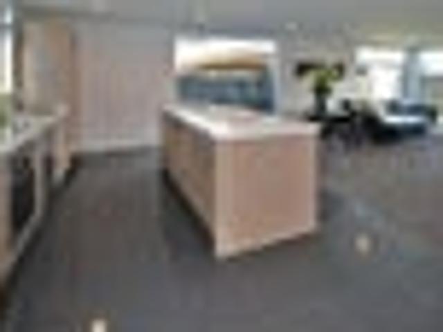 Townhouse for rent in Heathcote, Canterbury