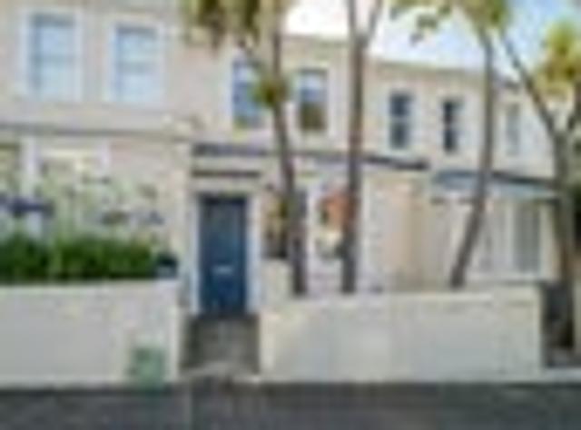Townhouse for rent in Otakou