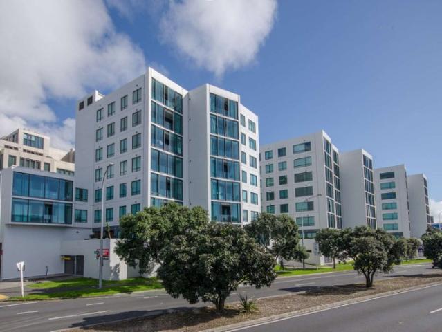 Apartment for rent in Te Tōangaroa, Auckland