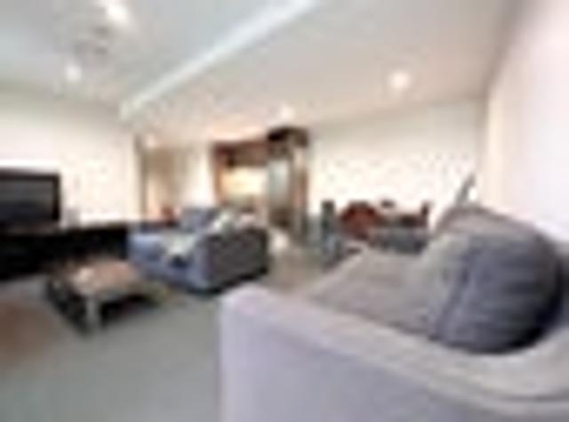 Apartment for rent in Te Tōangaroa, Auckland