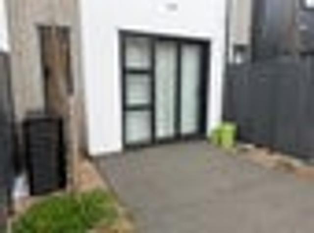 Townhouse for rent in Hillsborough, Taranaki