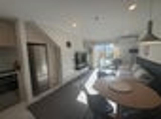 Townhouse for rent in Heathcote, Canterbury