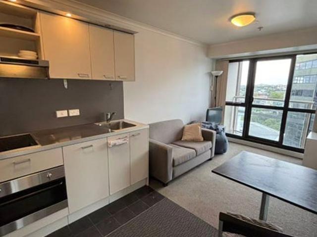 Apartment for rent in Newton, Auckland