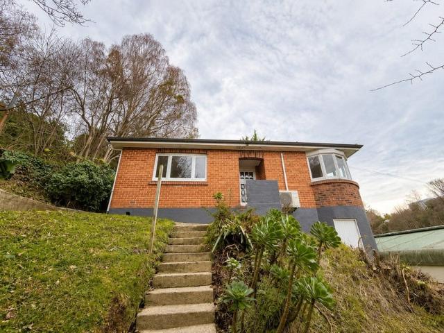 House for rent in Otakou