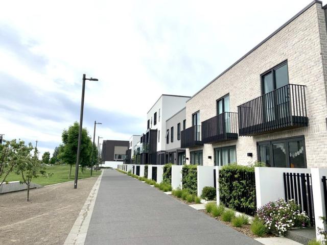 Townhouse for rent in Heathcote, Canterbury