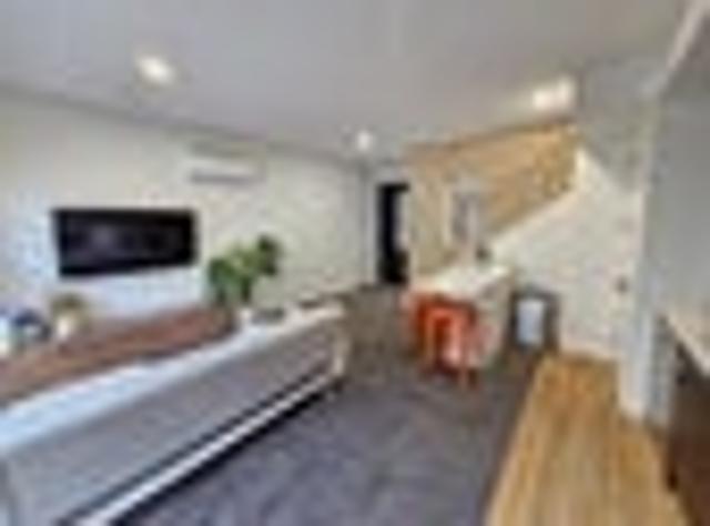 Apartment for rent in Heathcote, Canterbury