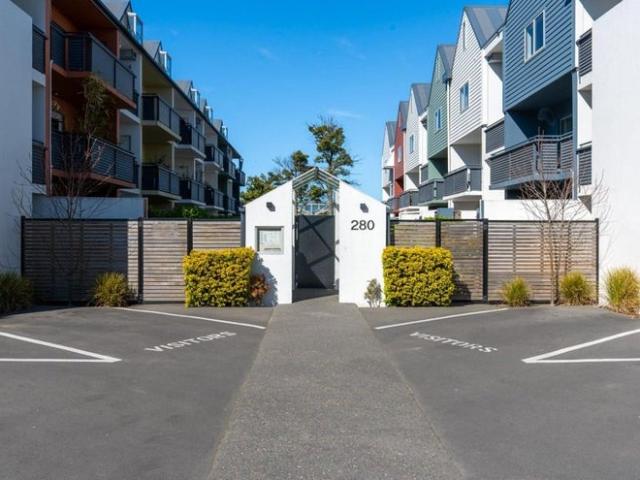 Apartment for rent in Little Akaloa, Canterbury