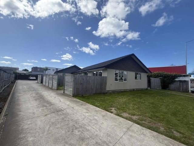 Apartment for rent in Christchurch Central, Linwood-Central-Heathcote Community