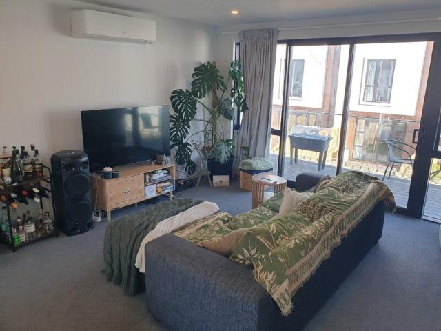 Room for rent in Heathcote, Canterbury