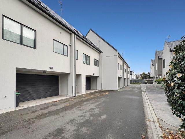 House for rent in Heathcote, Canterbury