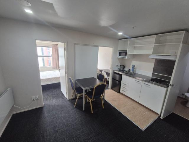 Apartment for rent in Newton, Auckland