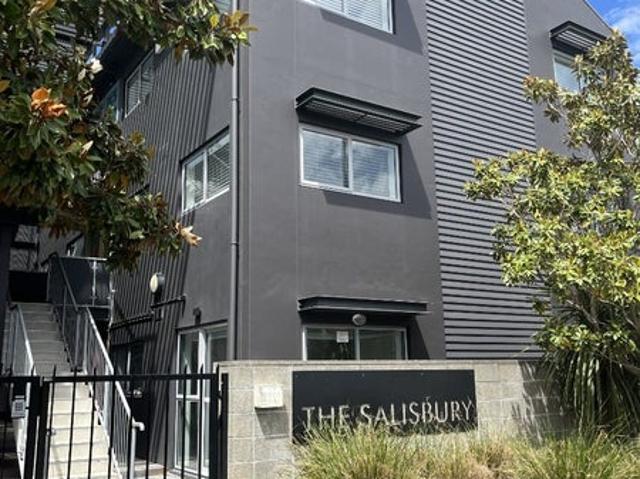 Apartment for rent in Little Akaloa, Canterbury