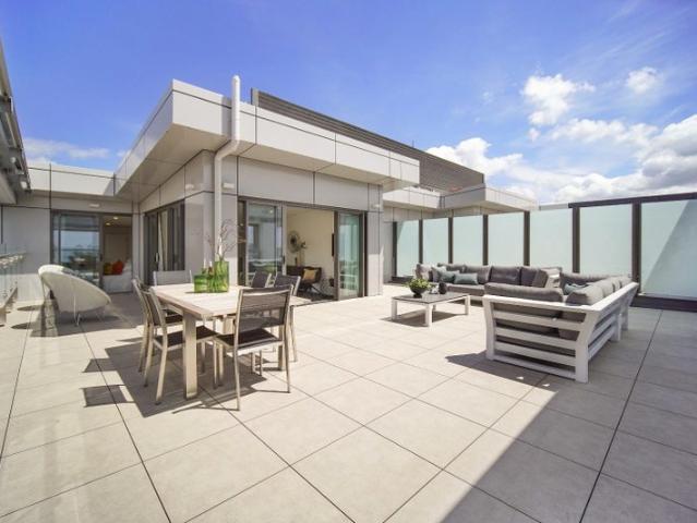 Apartment for rent in Te Tōangaroa, Auckland