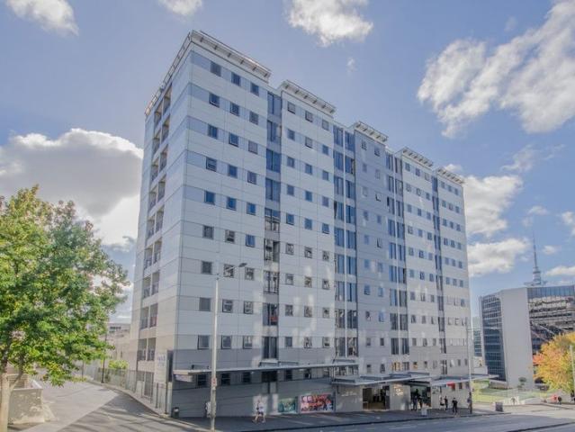 Apartment for rent in Newton, Auckland