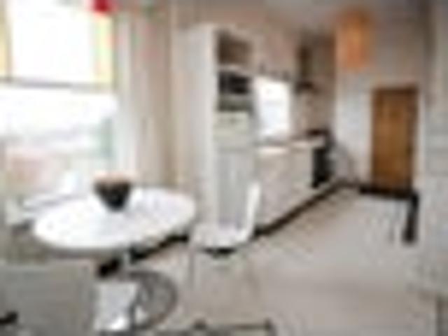 Townhouse for rent in Otakou