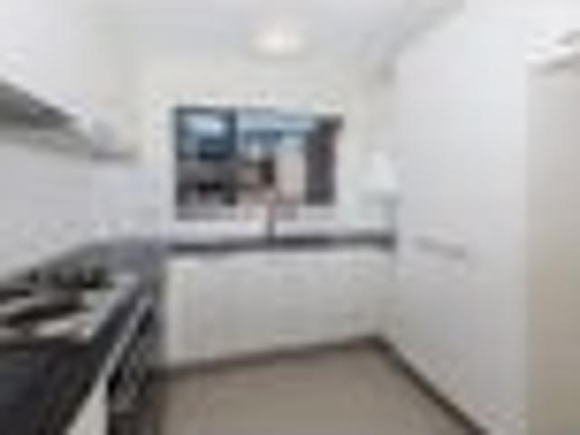Townhouse for rent in Heathcote, Canterbury