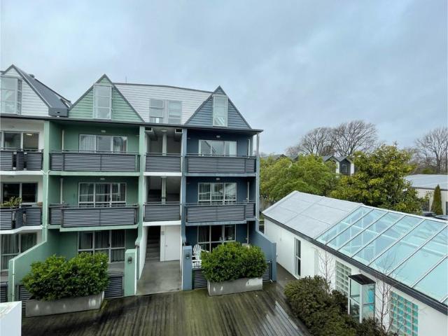 Apartment for rent in Heathcote, Canterbury
