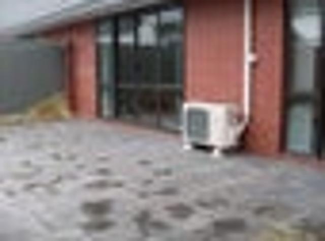 Townhouse for rent in Heathcote, Canterbury