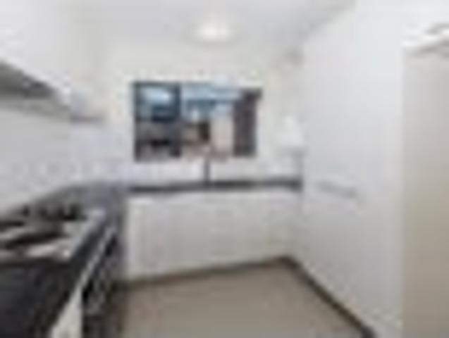 Townhouse for rent in Heathcote, Canterbury