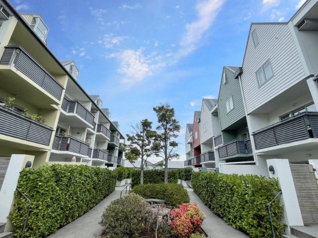 Apartment for rent in Christchurch Central, Linwood-Central-Heathcote Community