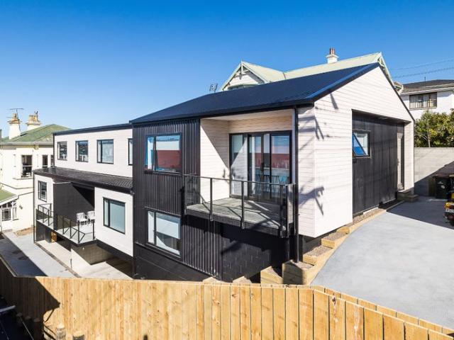 House for rent in Otakou