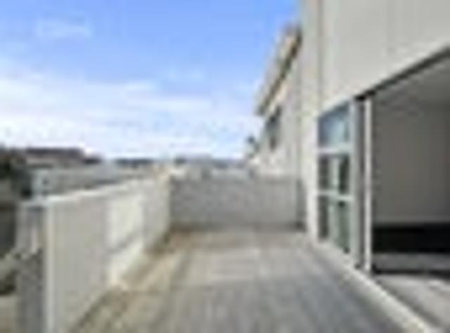 Townhouse for rent in Otakou