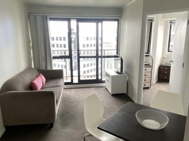Apartment for rent in Newton, Auckland