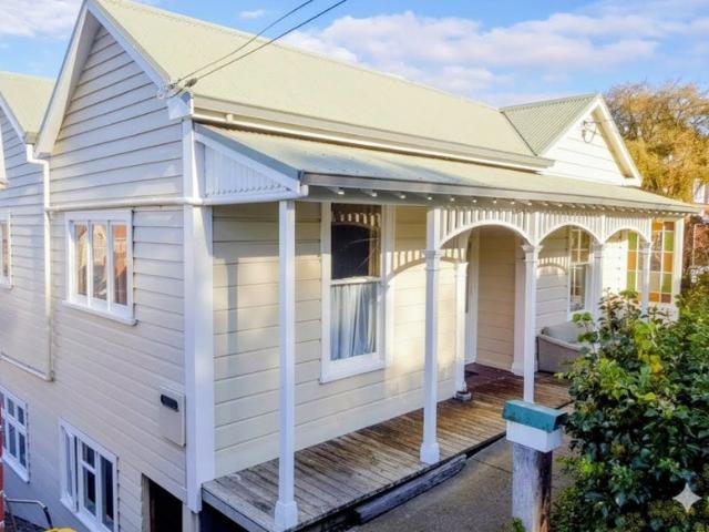 House for rent in Otakou