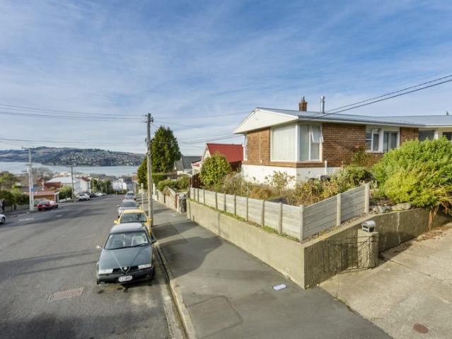 House for rent in Otakou
