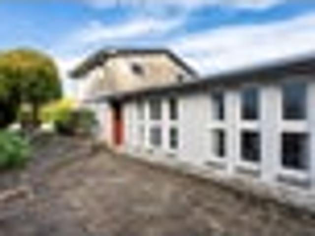 House for rent in Otakou