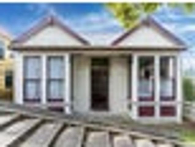 Townhouse for rent in Otakou