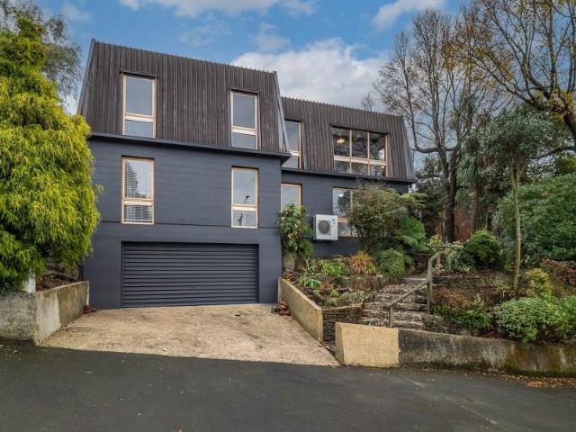 House for rent in Otakou