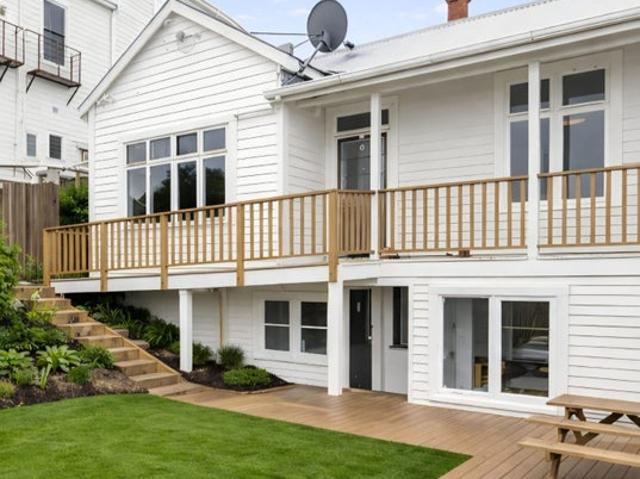 House for rent in Otakou