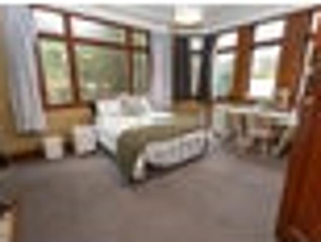 Townhouse for rent in Otakou