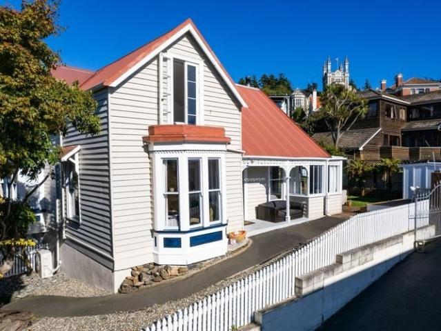 House for rent in Otakou