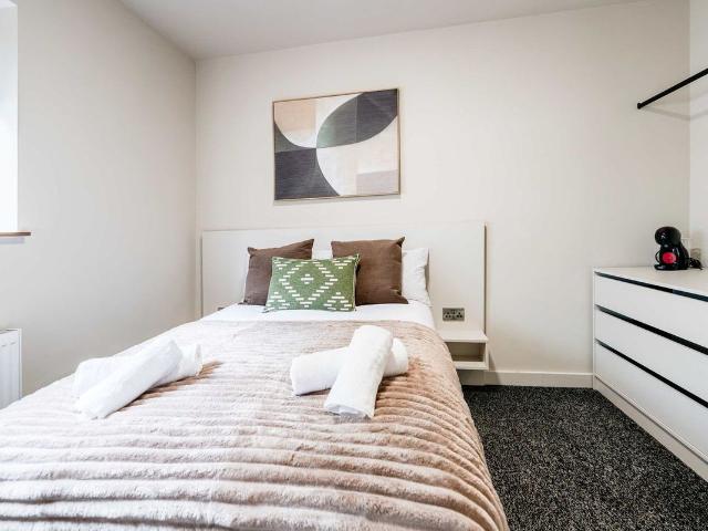 Studio for rent in Little Chester, East Midlands