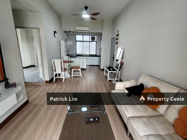 Condominium for rent in Malaka