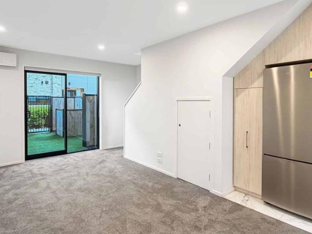 Townhouse for rent in Christchurch Central, Linwood-Central-Heathcote Community