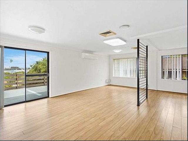 House for rent in Mount Saint Thomas, Wollongong City Council