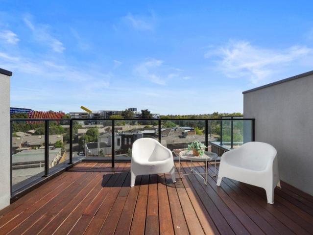 Townhouse for sale in Camerons Creek, Victoria