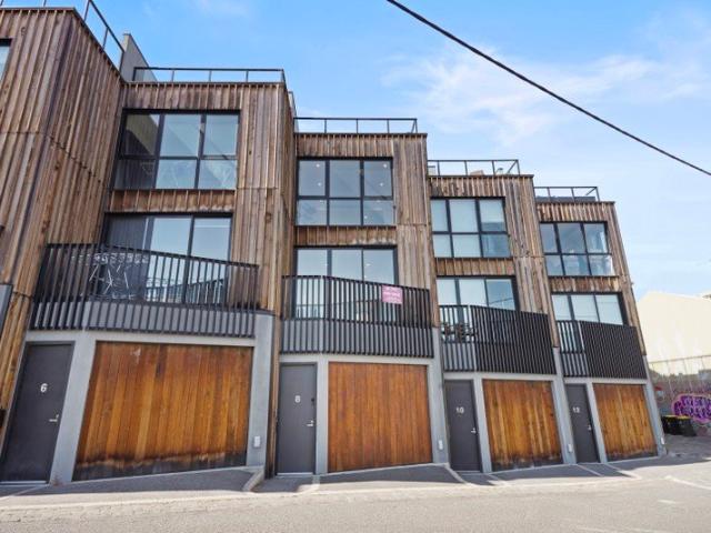 Townhouse for sale in Camerons Creek, Victoria
