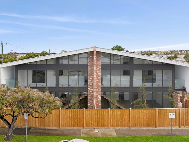 Townhouse for sale in Geelong, Victoria