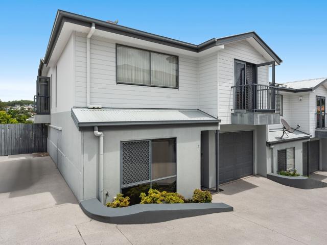 Townhouse for sale in Toombul, Queensland