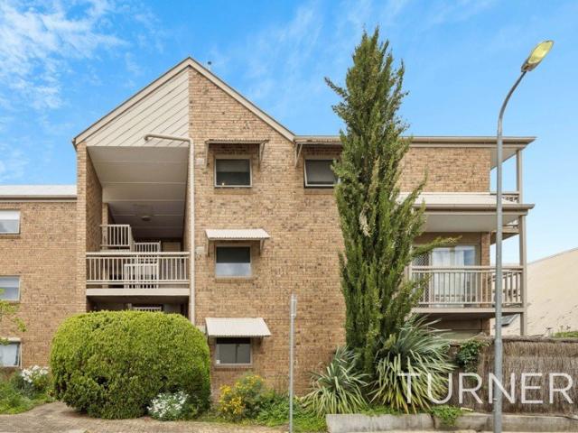 Apartment for rent in Adelaide