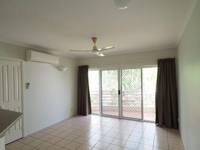 Room for rent in Parramatta Park, Cairns