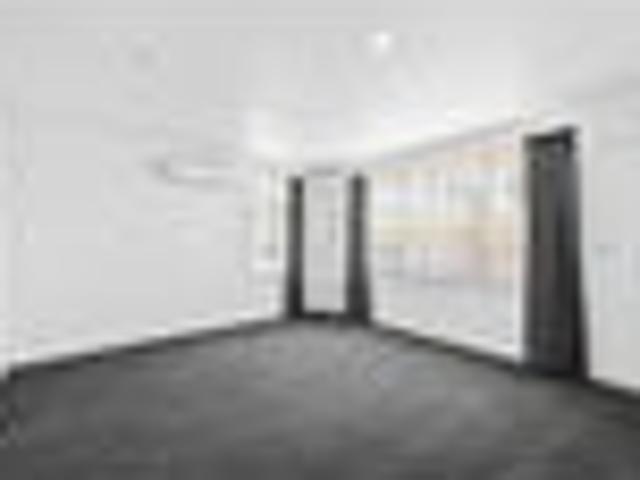 Apartment for sale in Heathcote, Canterbury