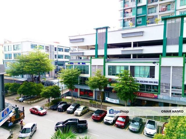 Shop for sale in Langat, Selangor