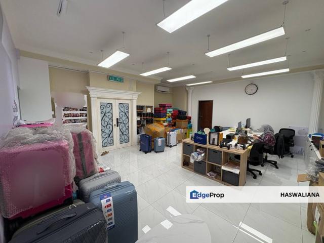 Shop for sale in Langat, Selangor