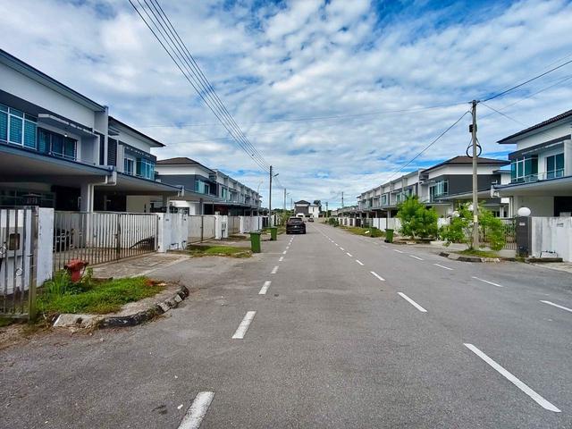 Terraced House for sale in Samarahan, Kota Samarahan
