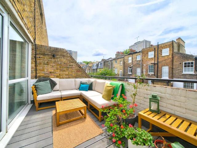House for rent in Islington, Greater London
